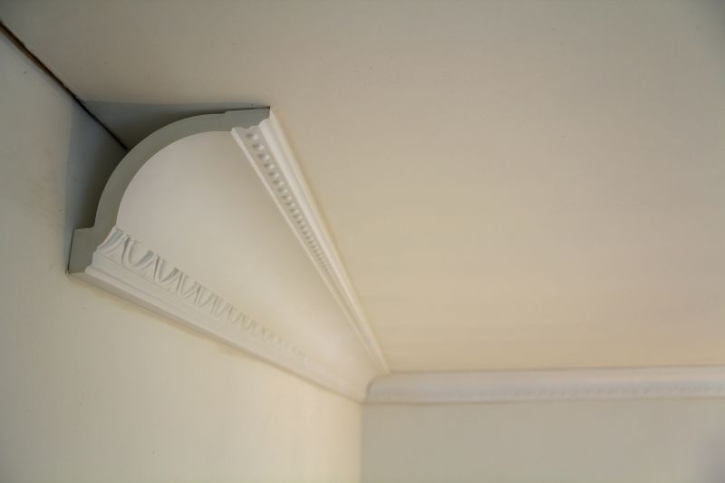 Curved Molding Installation